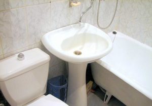 Установка раковины тюльпан в ванной в Сысерти